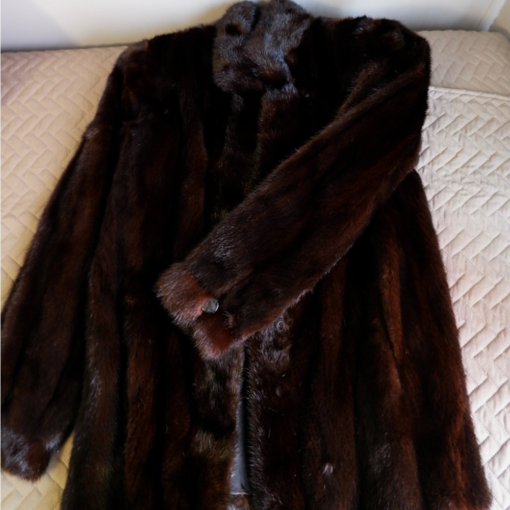 Vintage Elegant Brown/ deep red Fur Coat